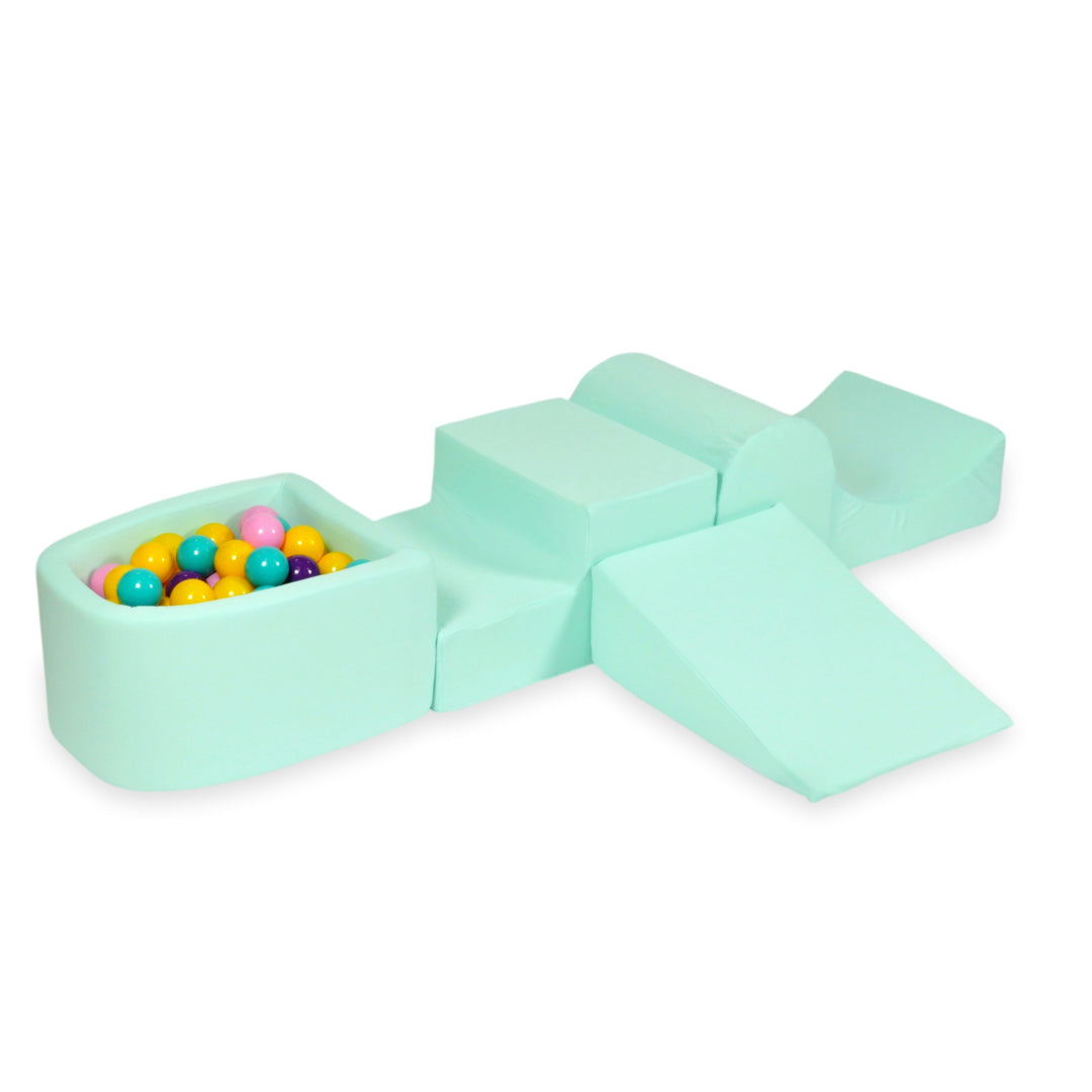 Aire de jeux en mousse avec colline et piscine micro menthe + 100 balles